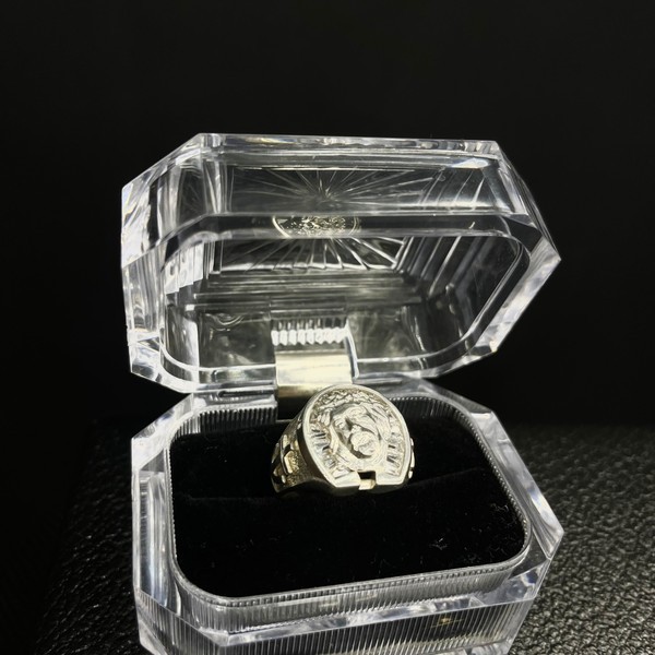 Anillo Sello Rostro Tallado